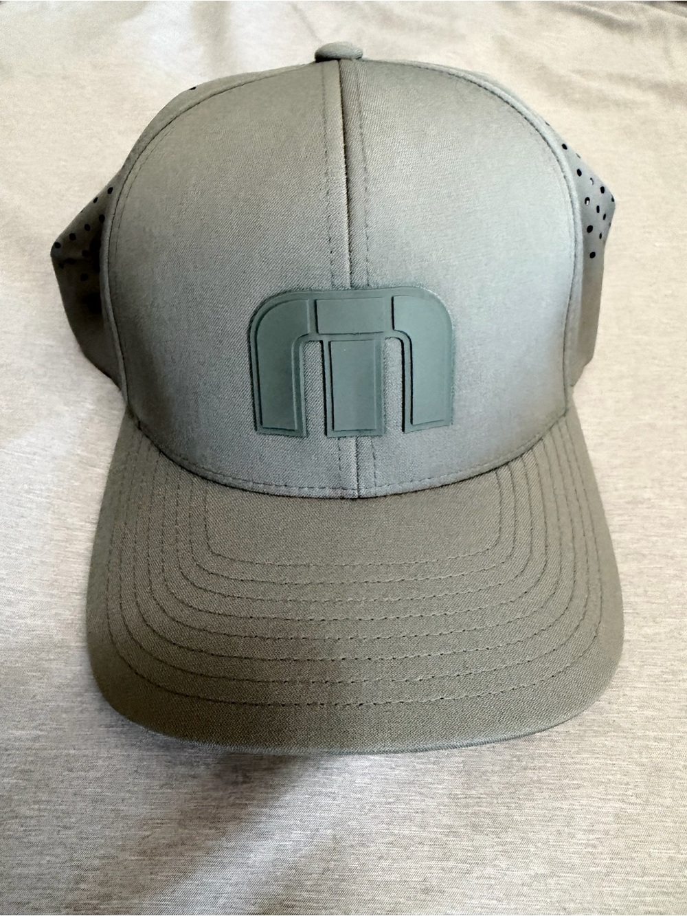 Men’s green Travis Mathew bahama tech hat